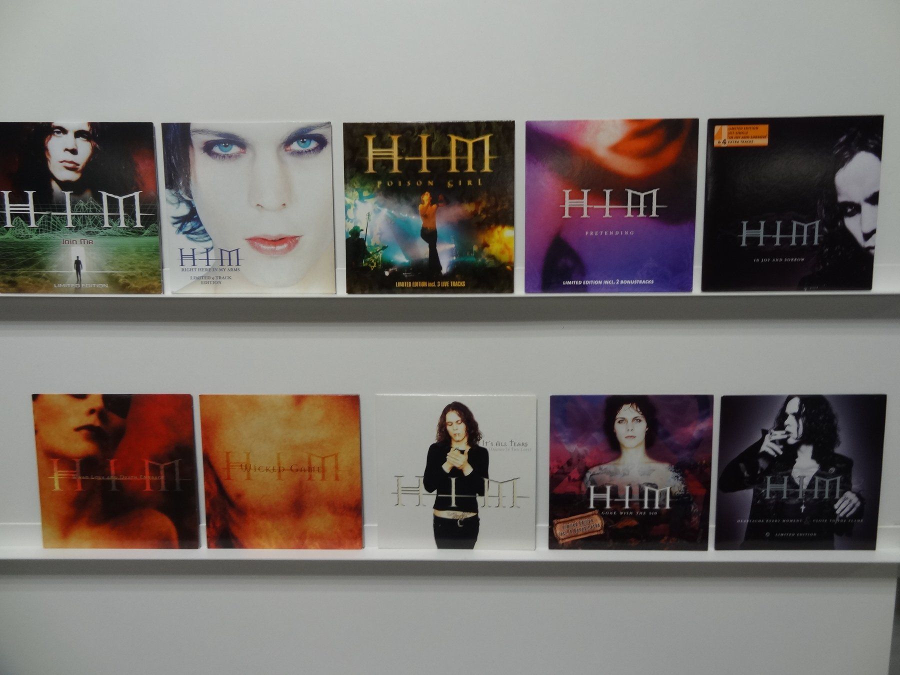 CDs: HIM - The Single Collection Box 10 Singles – D'occasion à luzern par musicandart 2