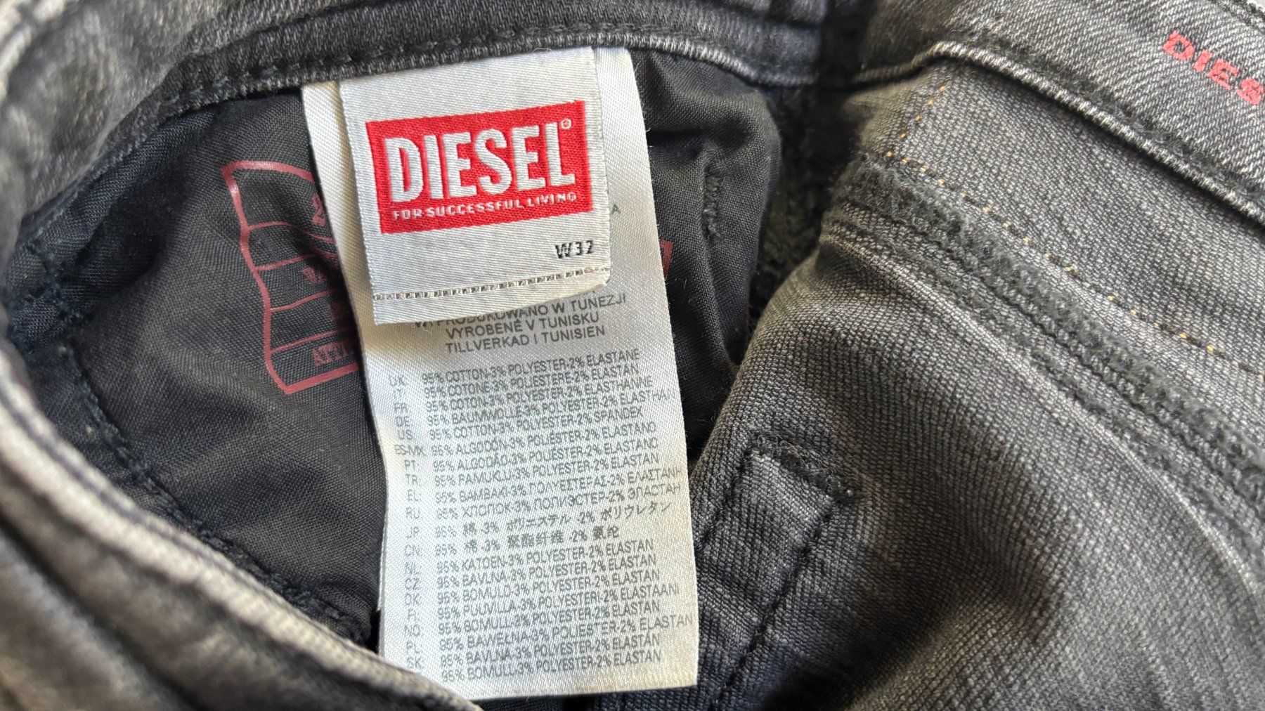 Diesel Jeans: Diesel Jeans, 32, schwarz – Usato da Spiegel b. Bern venduto da Laystyx 5