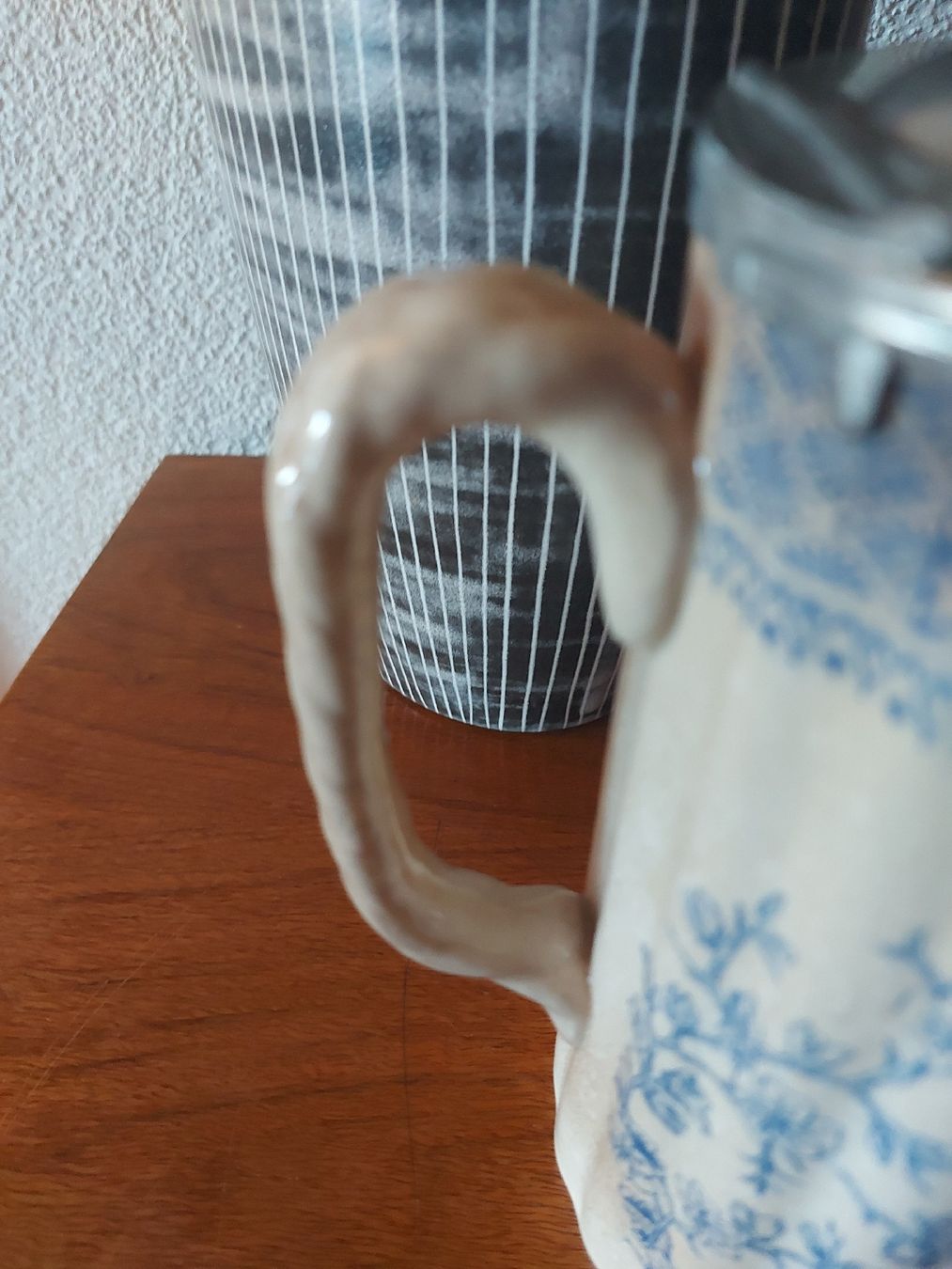 Caraffe: Antiker Krug mit Zinndeckel – Usato da Ostermundigen venduto da son_vd9k 7