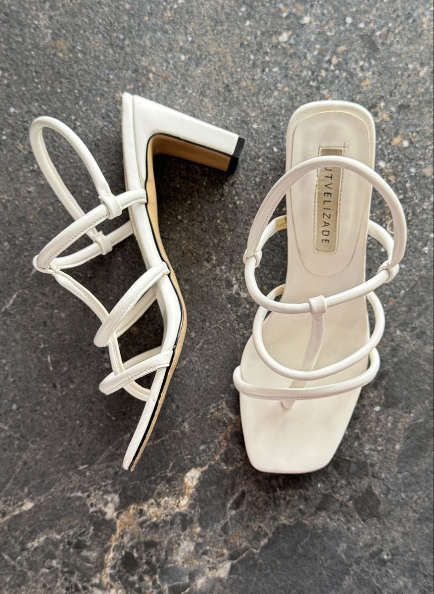 Scarpe da donna: Sandalen weiss Grösse 36 – Usato da Effretikon venduto da Lunaaa_ 2