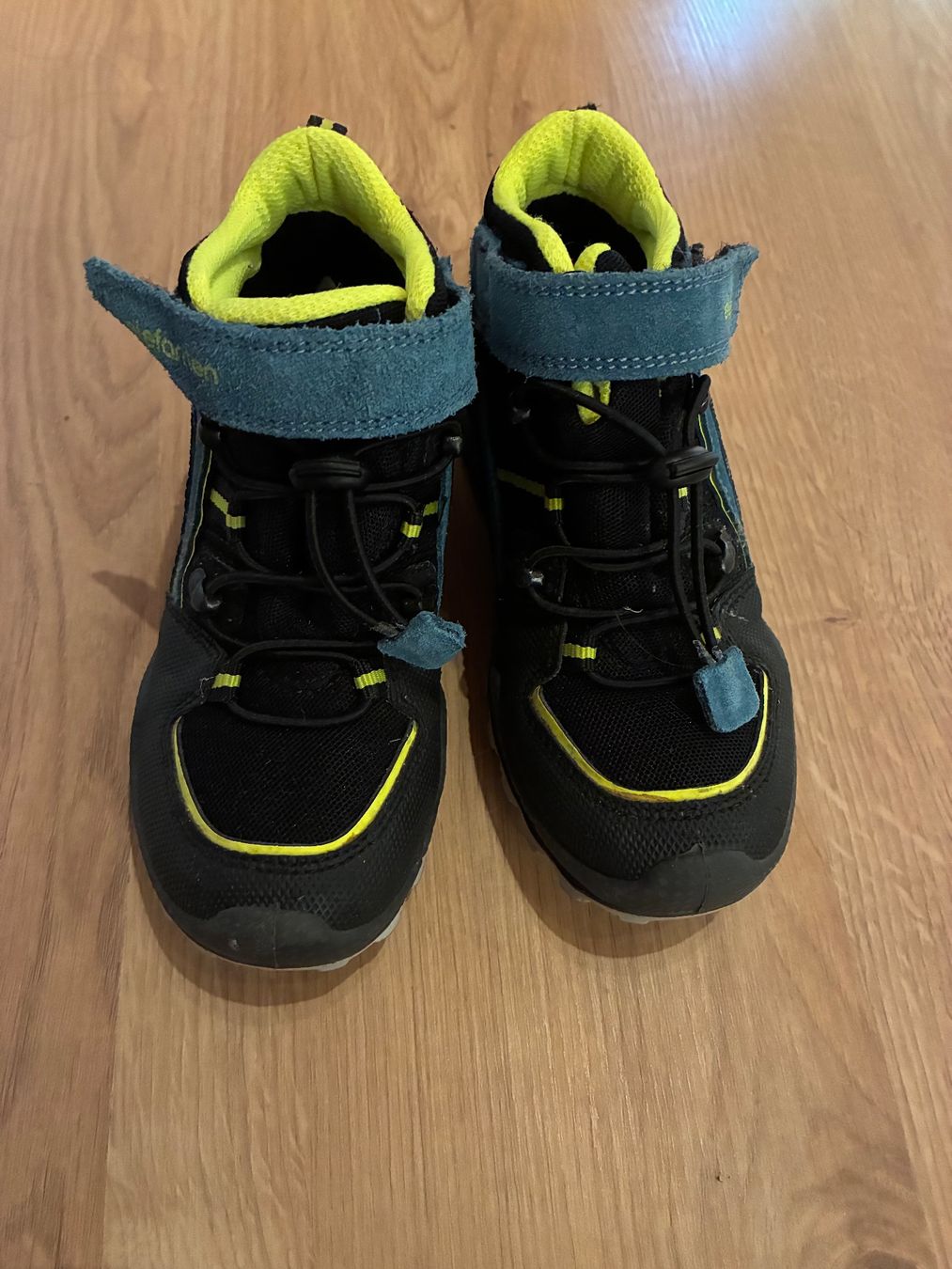 Elefanten Scarpe per ragazzi: Wanderschuhe von Elefanten, Grösse 30, weit – Usato da Eggenwil venduto da mic_b5l2