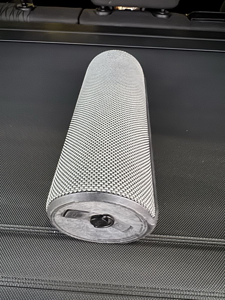 Ultimate Ears Casse acustiche: Bluetooth Lautsprecher Ultimate Ears Megaboom gebraucht – Difettoso da Olten venduto da HoYa01 1