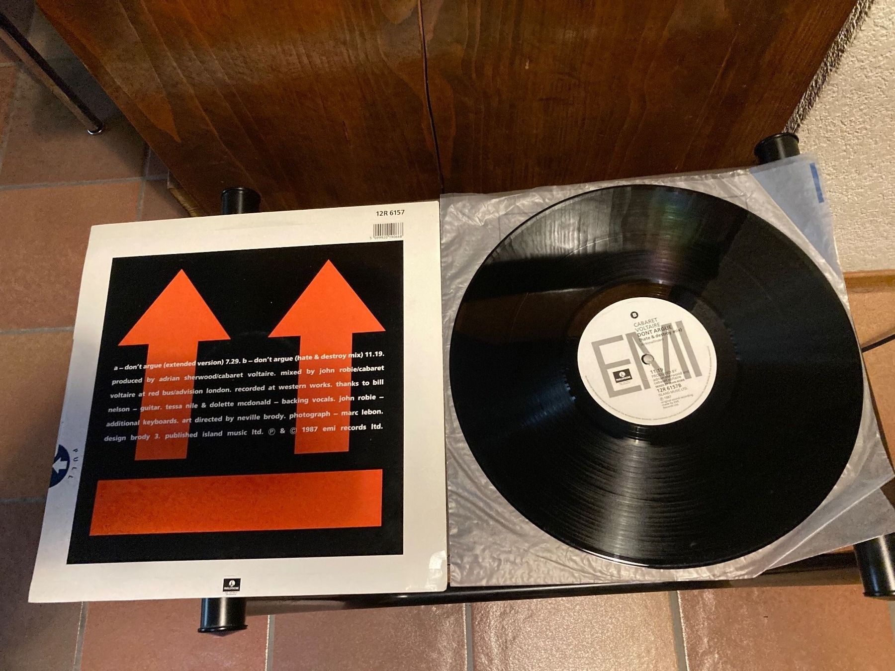Dischi in vinile: Cabaret Voltaire - Don't Argue – Usato da Fribourg venduto da Karushi 1