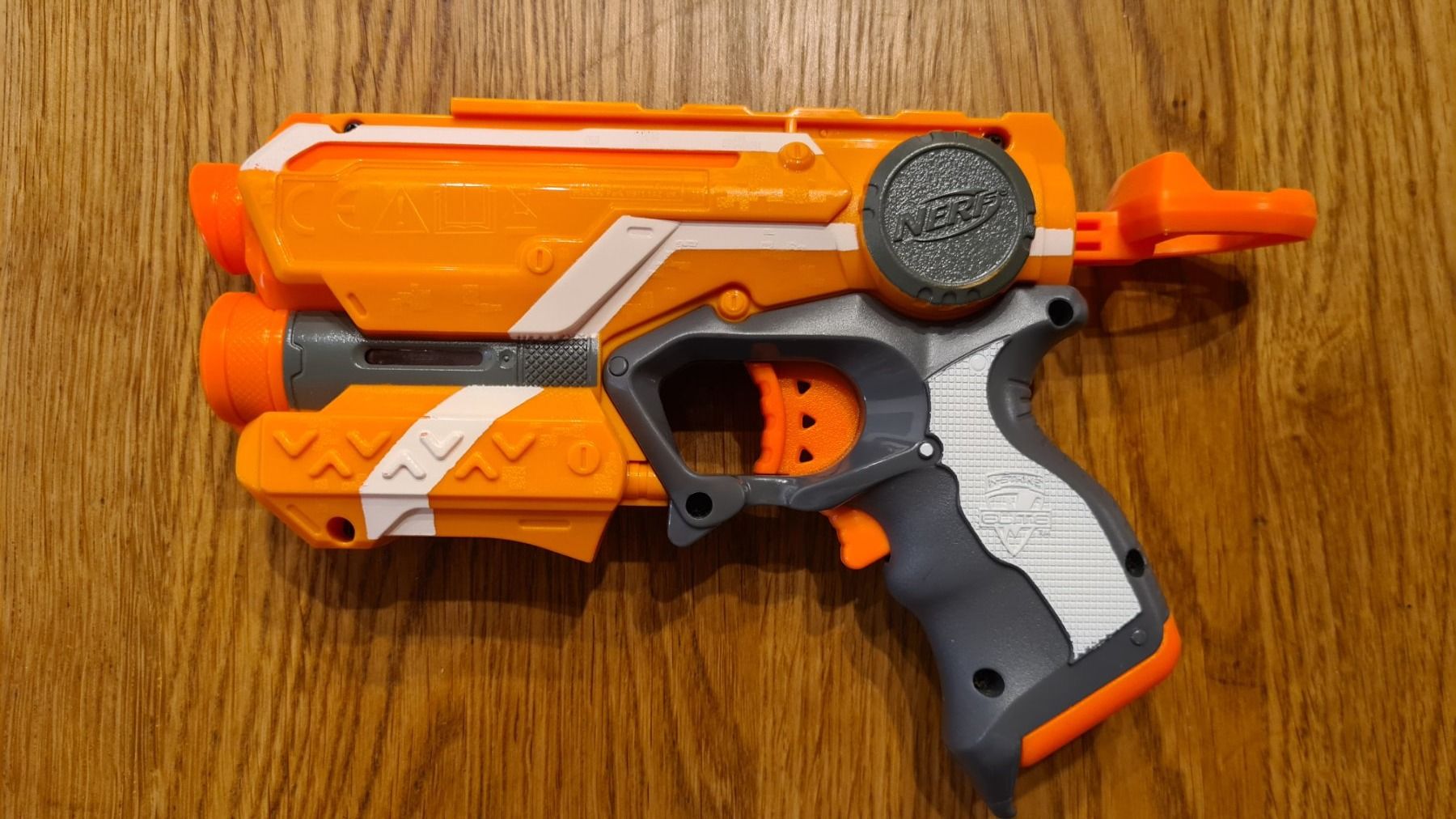 Nerf Giocattoli: NERF Firestrike Elite, Laser Batterie betrieben – Usato da Winkel venduto da Heuresis 1