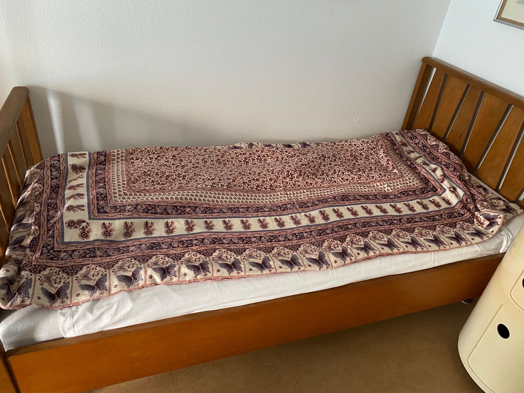 Coperte: Warme indische Tagesdecke – Usato da Rorbas venduto da tun_m7fz