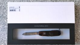 Victorinox Damast 2011