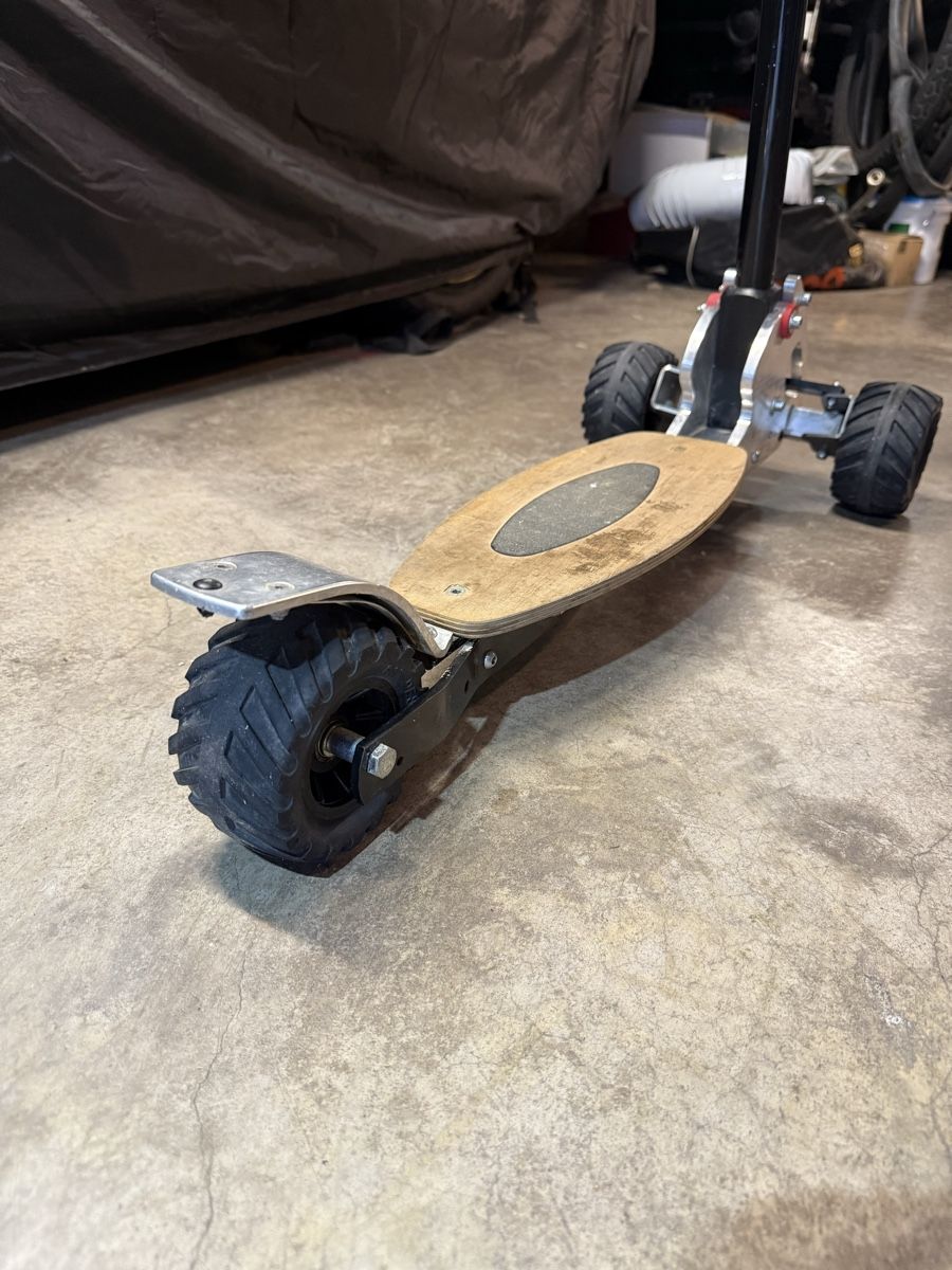 Kickboard: Tretroller mit Geländebereifung – Usato da Dörflingen venduto da jos_cc7m 1