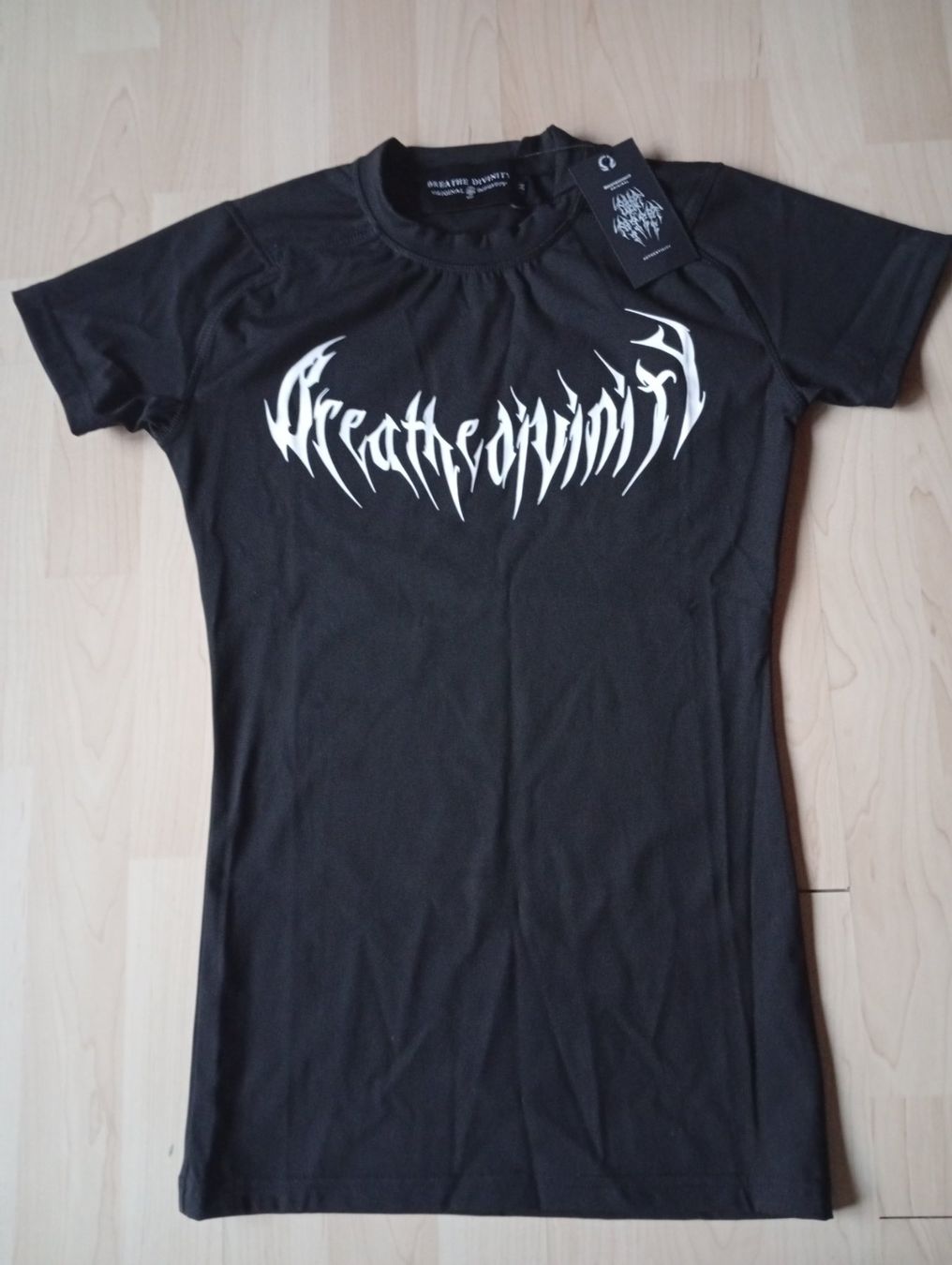 T-shirt: Original Breathe Divinity T-Shirt / M – Usato da Bassersdorf venduto da kira.grossmann