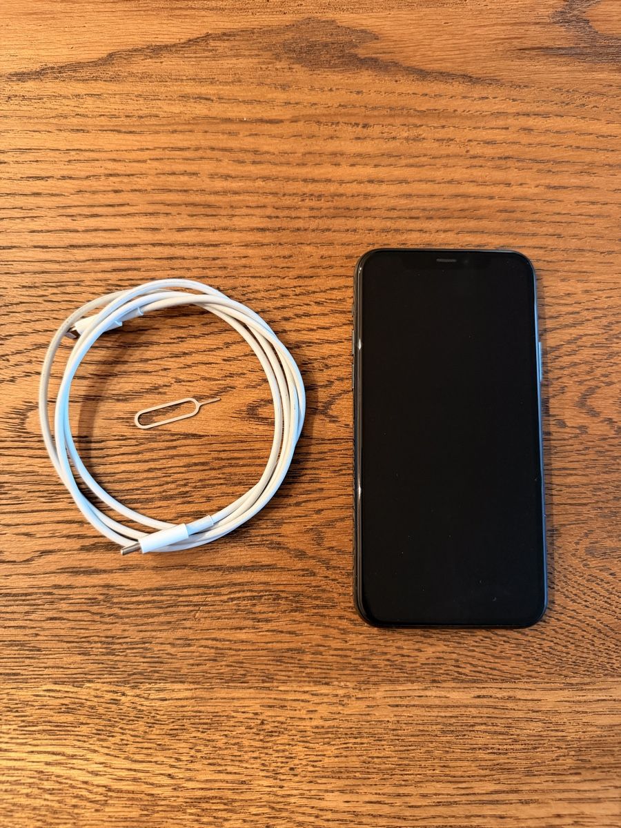Apple Handys / Smartphones: iPhone 11 pro – Gebraucht aus Entlebuch von faint33 2
