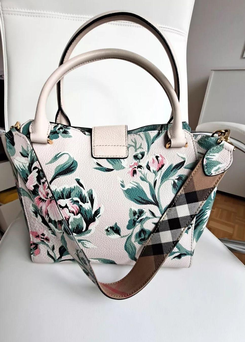 Burberry Borse da donna: Original Burberry Special Eddition Ledertasche – Usato da Liestal venduto da Mas-Y-Mas 3