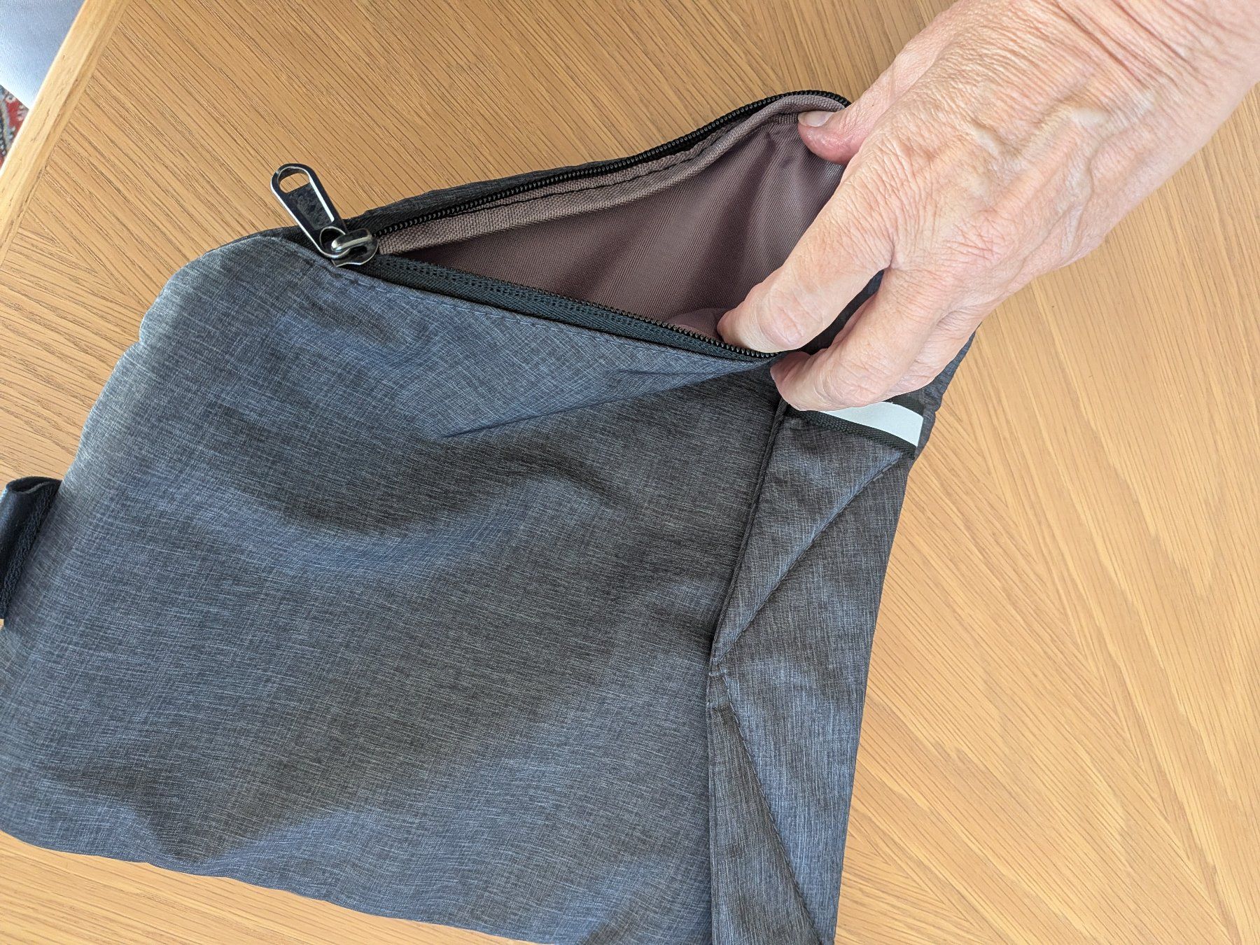 Sacs: Safty Travelbag – Neuf avec emballage d'origine à Wädenswil par Mamacita60 2