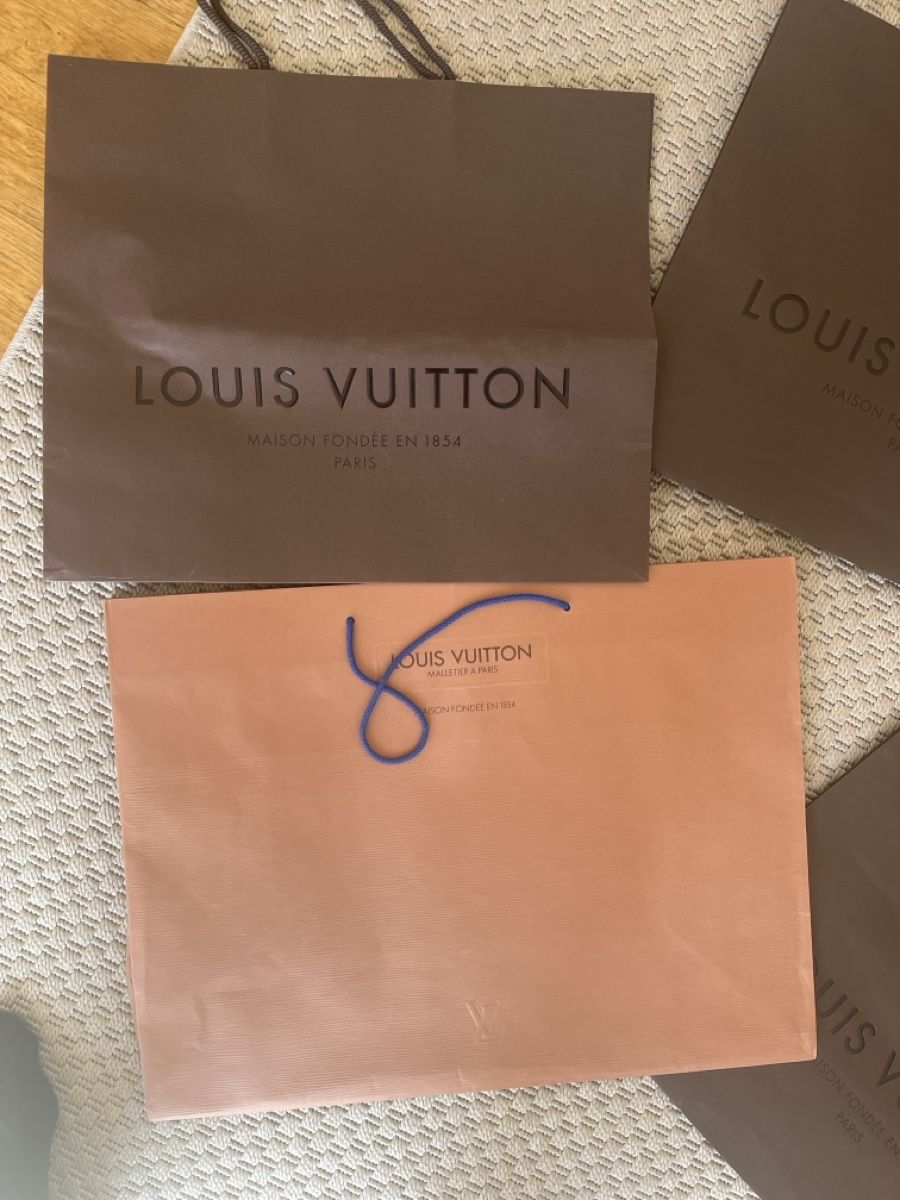 Louis Vuitton Borse: Louis Vuitton Geschenktaschen Set 7 Stk – Usato da Solothurn venduto da Bobesch08 1