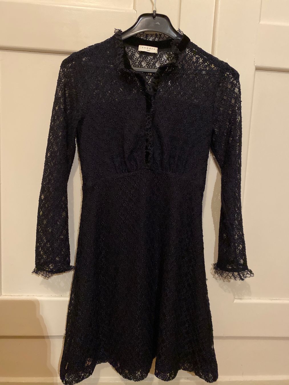 Sandro Vestiti: Sandro Spitzenkleid Gr 36 dunkelblau – Usato da Langenthal venduto da morena86 1