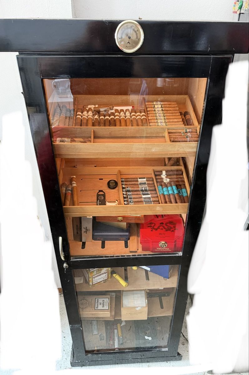 Humidificateurs: Humidor Schrank – D'occasion à Rheinfelden par CollectorChoice