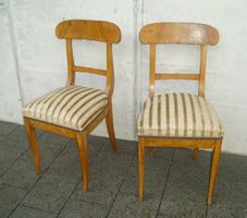 2 Biedermeier Polster Stühle, Nussbaumholz