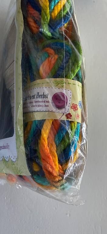 Laine: Strick Set / Wolle für Kappe. – D'occasion à Erlinsbach SO par ren_rvc9 3