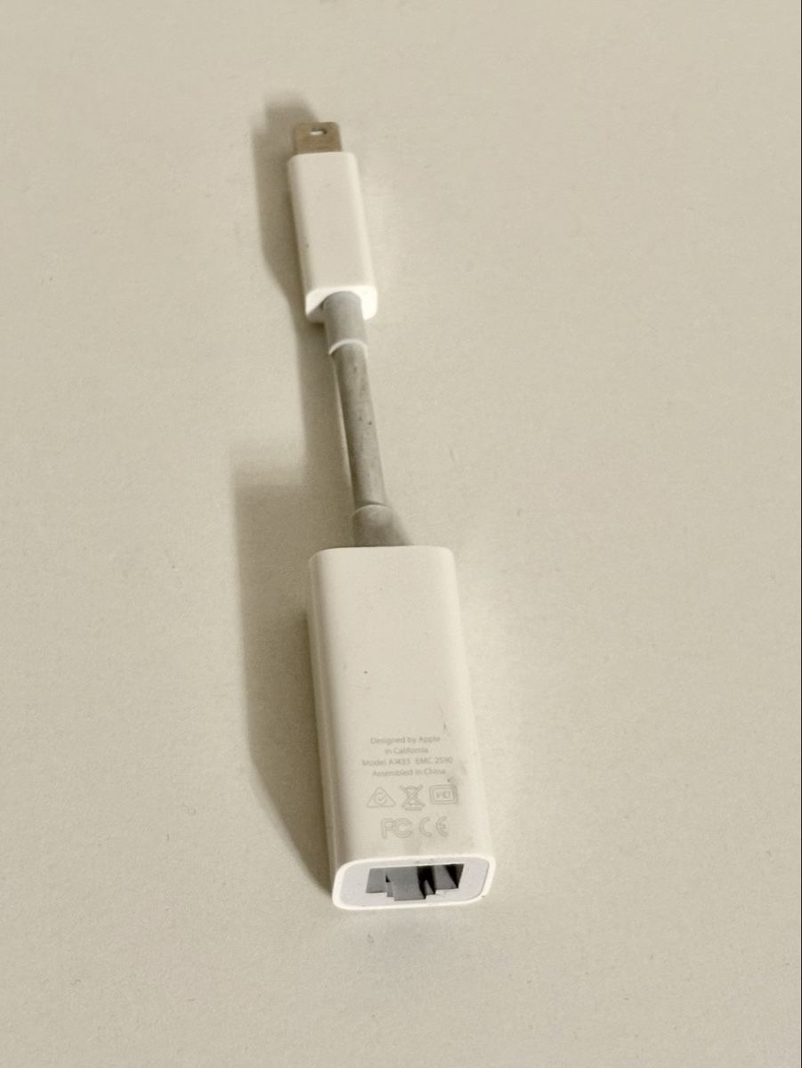 Apple Lecteurs & Adaptateurs: Apple Ethernet Adapter Thunderbolt 2 to RJ45 – D'occasion à Horgen par rrtt