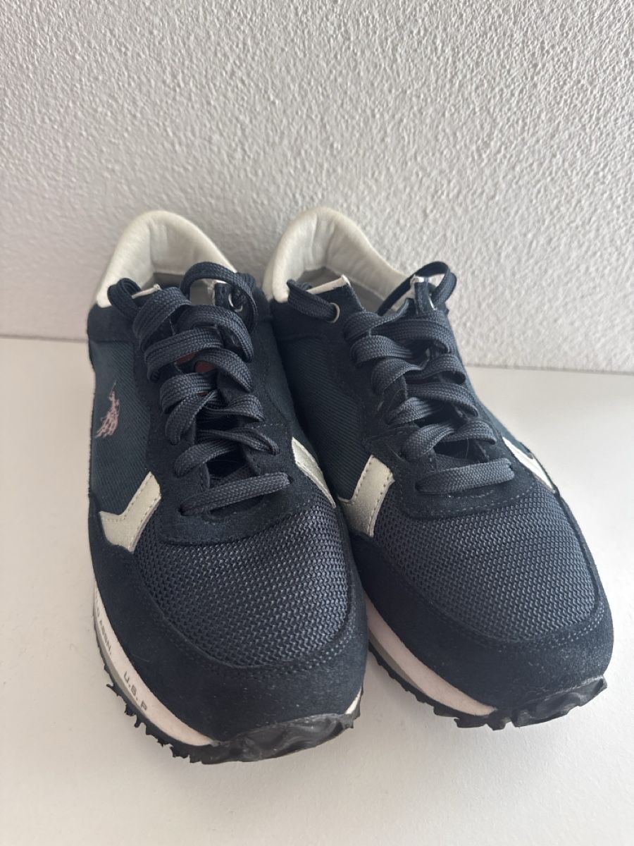 US Polo Scarpe da uomo: U.S. Polo Assn. Sneakers dark blue used – Usato da Adliswil venduto da vet_h5qd 1