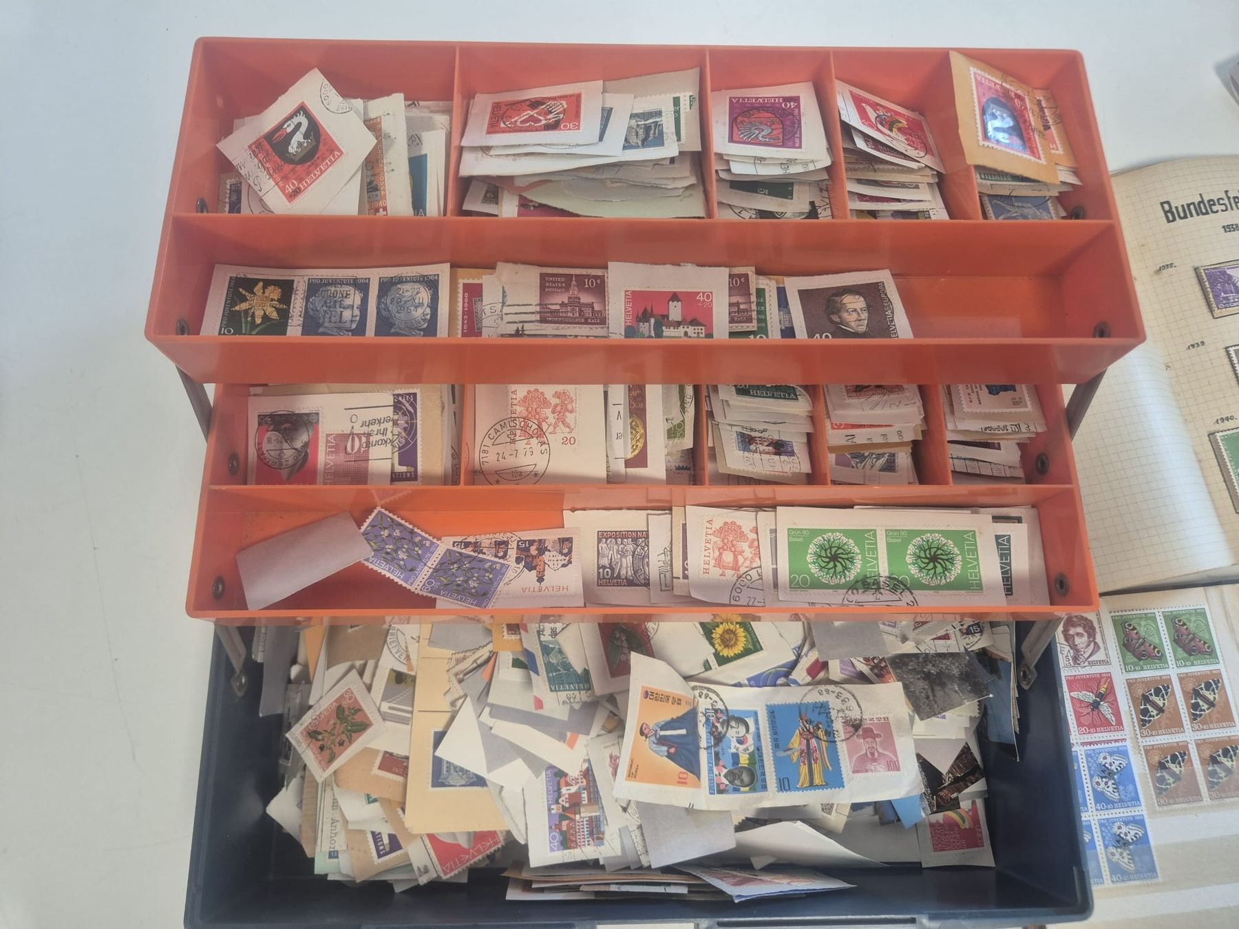 Tous les timbres: Briefmarken Sammlung Schweiz – D'occasion à Röthenbach i. E. par 3538ScaniaR420