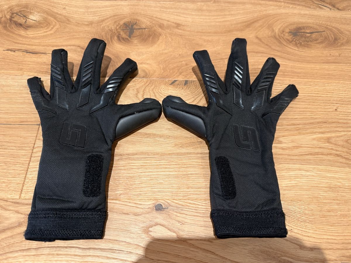 Guanti: Gripmode Torwart Handschuhe Grösse 7 – Usato da Schübelbach venduto da Ena84