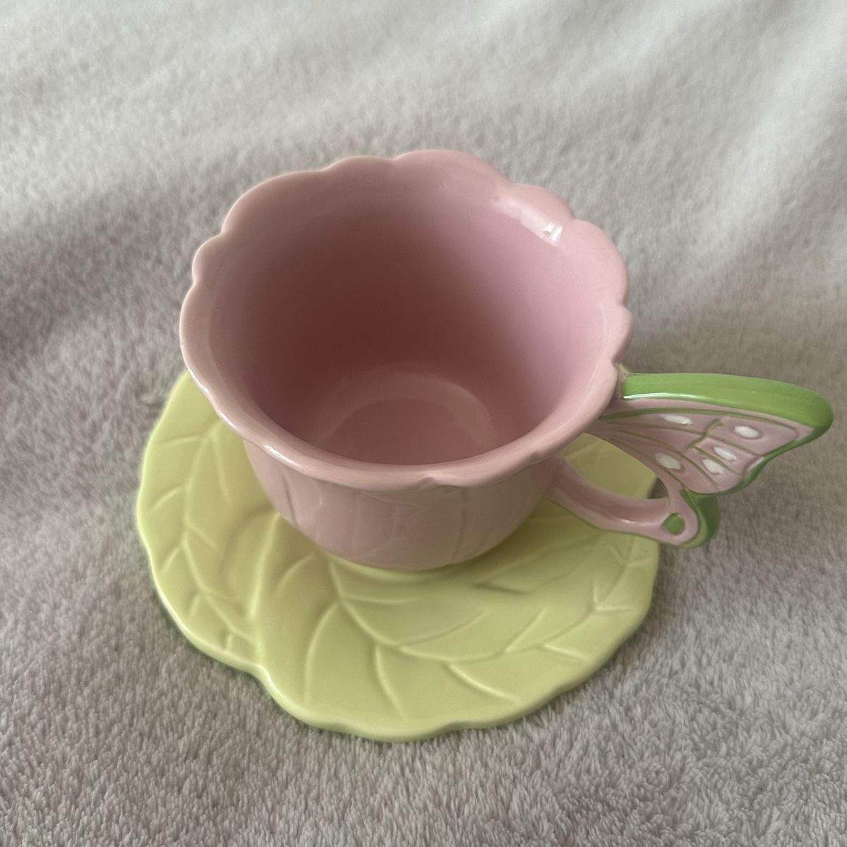 Tassen: Tasse et soucoupe papillon floral – Neu und originalverpackt aus Givisiez von dor_xb9k 1
