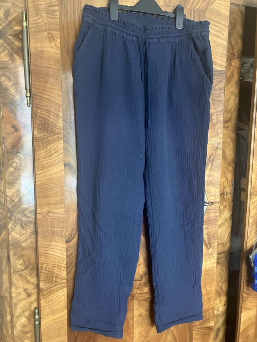 Hosen: Leinenhose  – Gebraucht aus Regensdorf von AHenter