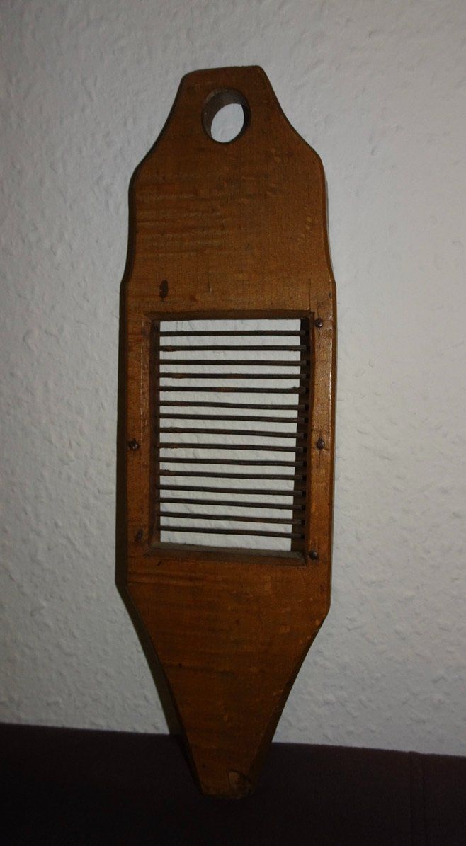 Tutti gli attrezzi: Ancienne râpe en bois – Usato da Châtelaine venduto da Gio54321 4