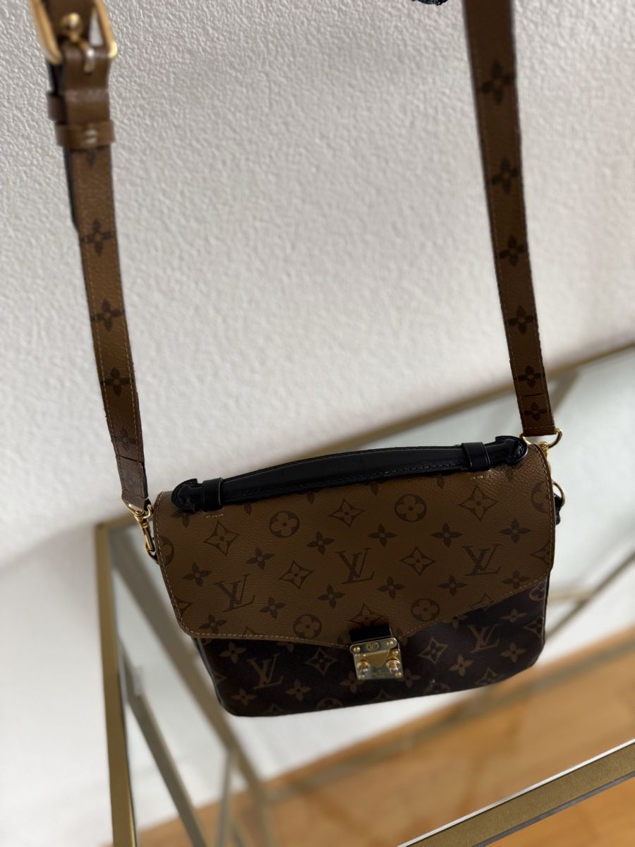 Louis Vuitton Sacs femmes: Louis Vuitton Metis – D'occasion à Freidorf TG par PiccadillyLine 2