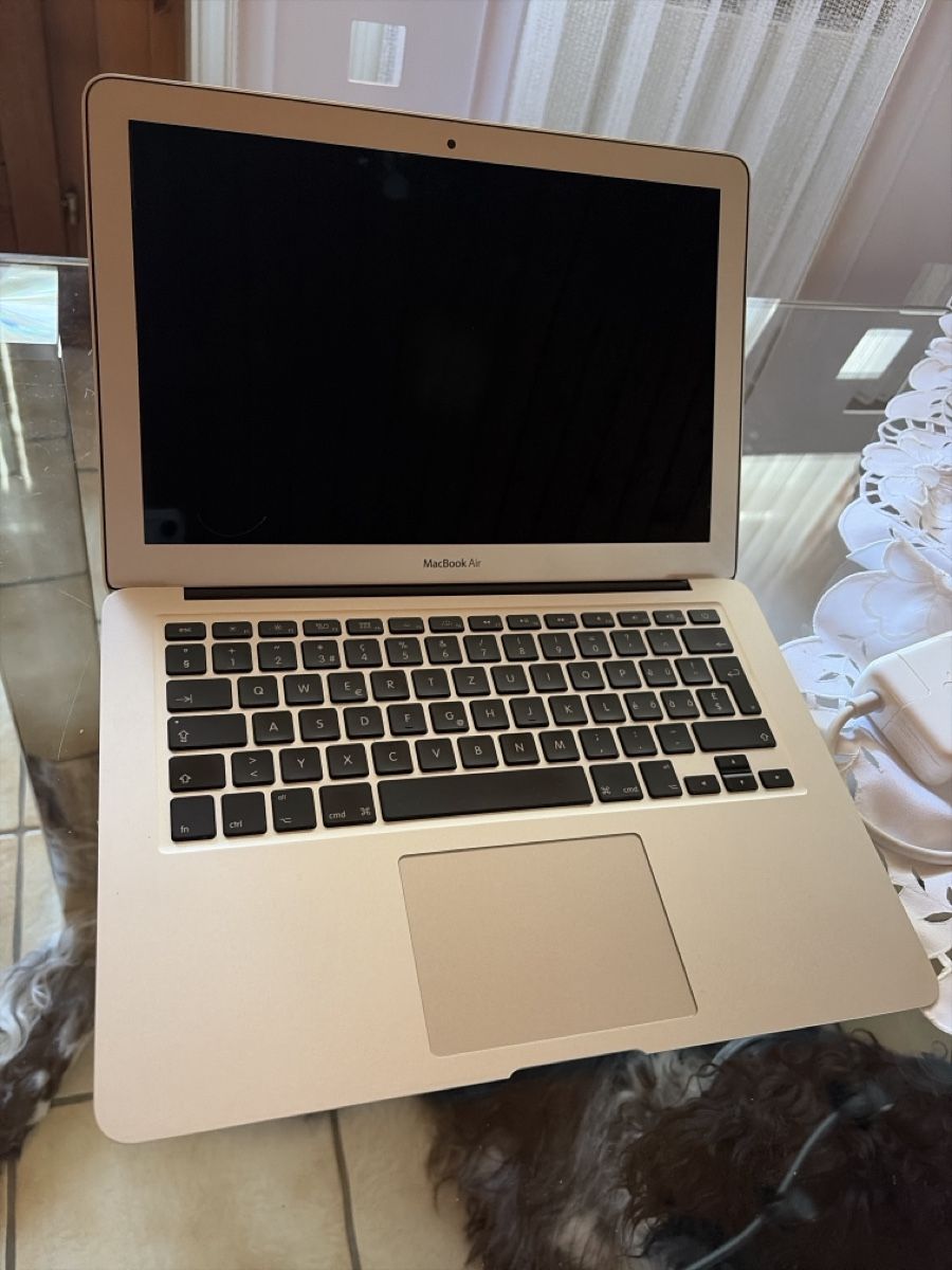 Apple Notebook: MacBook Air 13 – Usato da Meiringen venduto da Prophet04