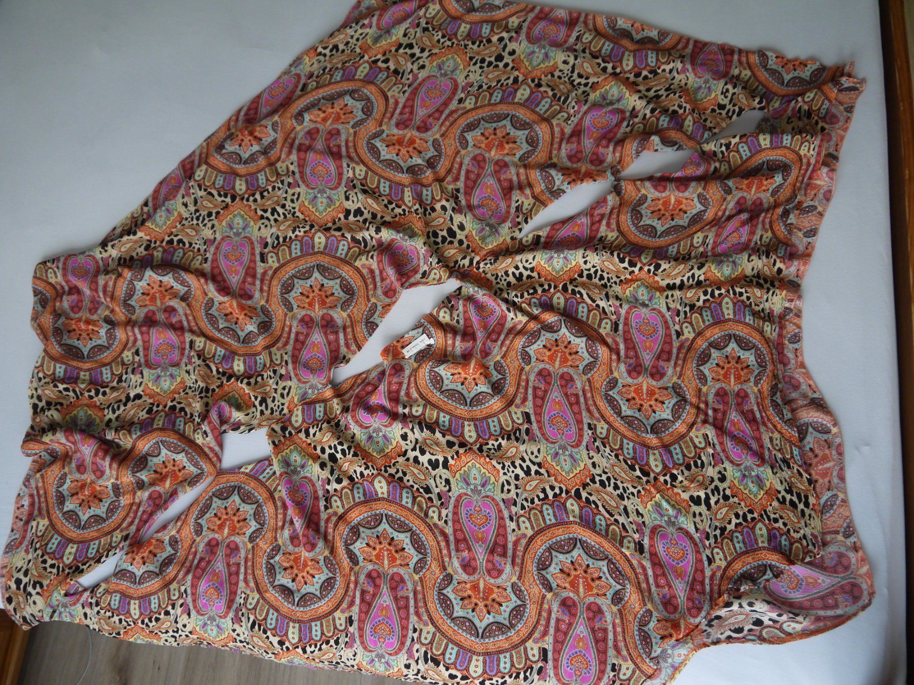 Etro Camicette: ETRO Bluse aus Seide – Usato da Hagendorn venduto da Blaf 4