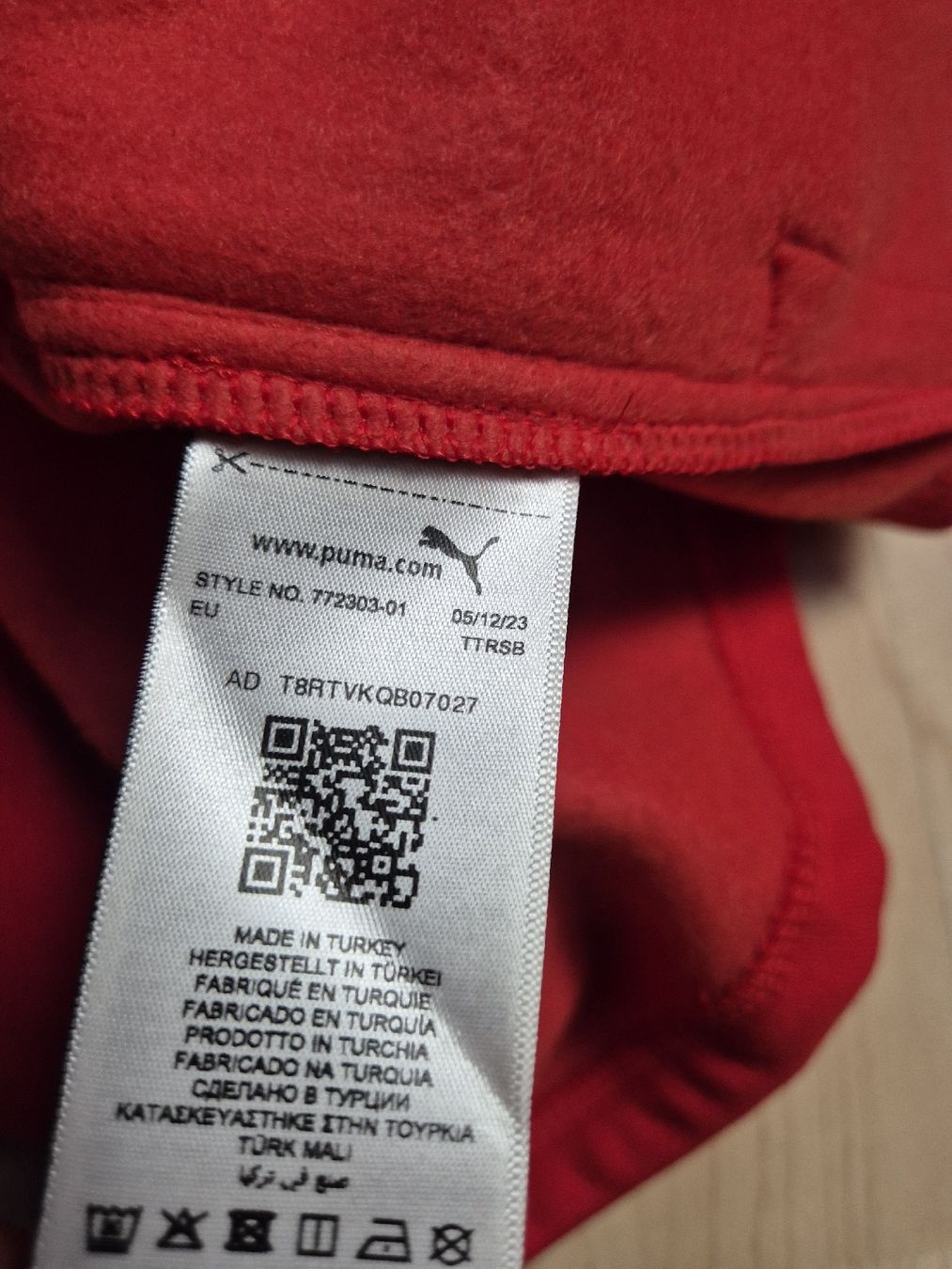Puma Giacche: Puma 23/24 AC Milan Jacke Grösse L – Nuovo (secondo la descrizione) da St. Gallen venduto da CaliSunshine 5