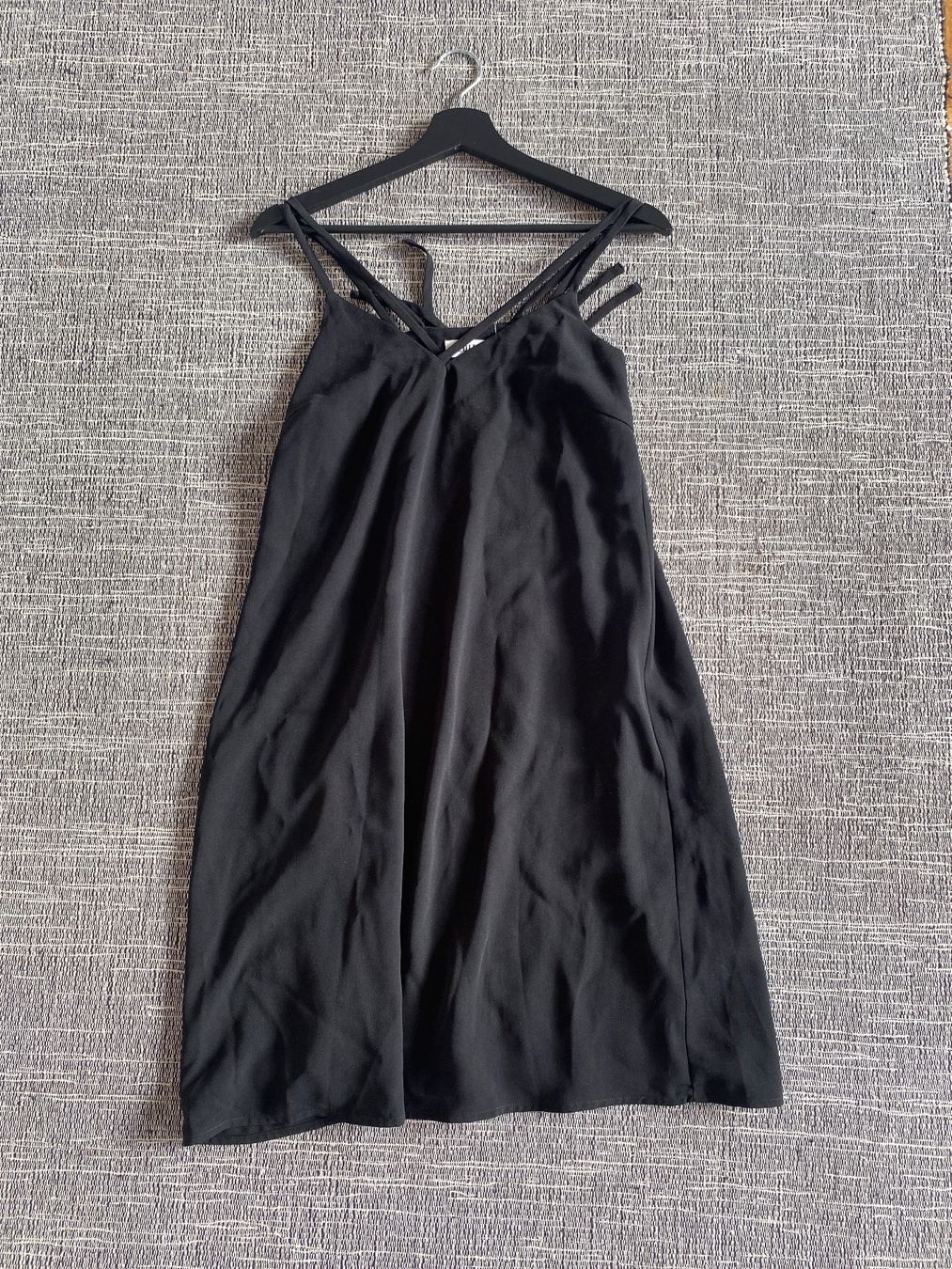 Kleider: Kleid von Editet, Grösse 34 – Neu (gemäss Beschreibung) aus Safnern von Ramon_Ni 3