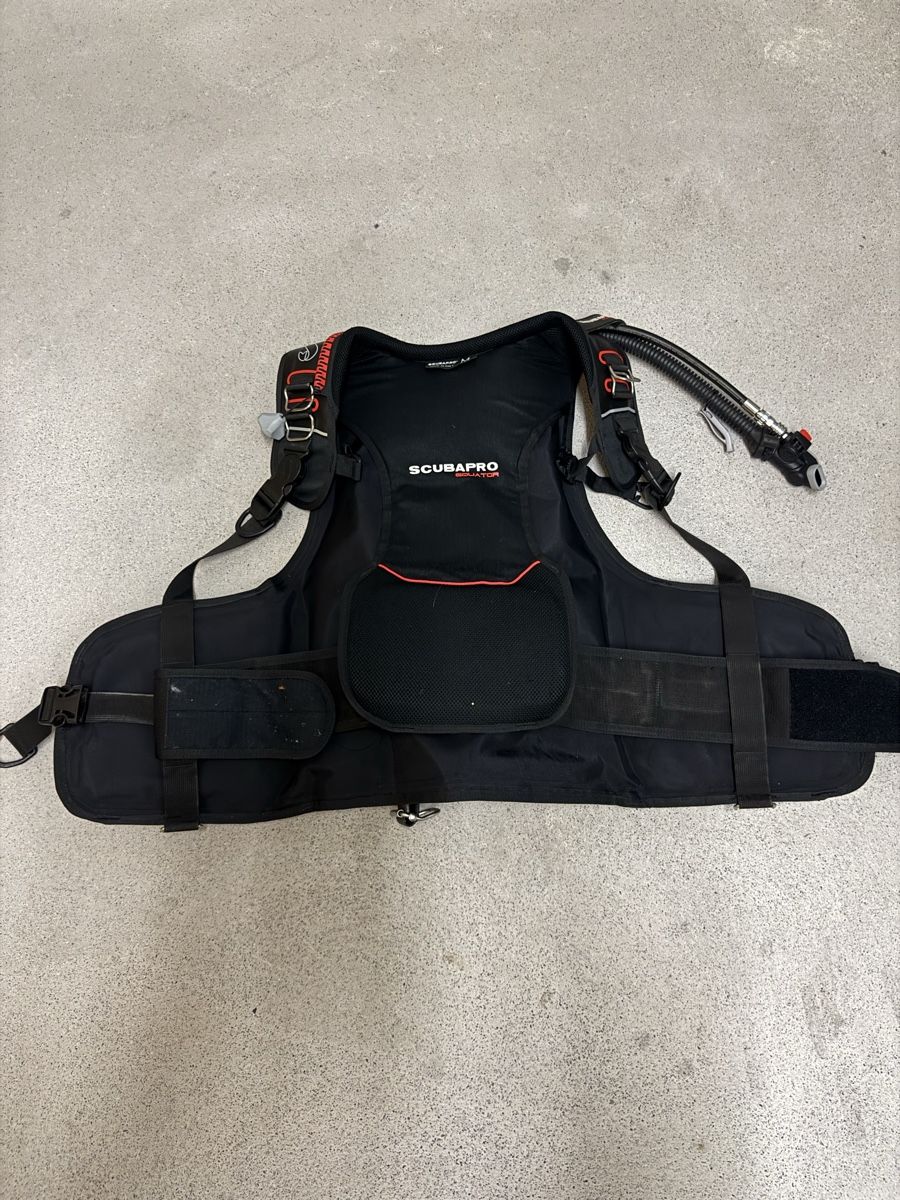Schwimmwesten: Scubapro Equator BCD Grösse M – Gebraucht aus Schmerikon von Scuba95 3