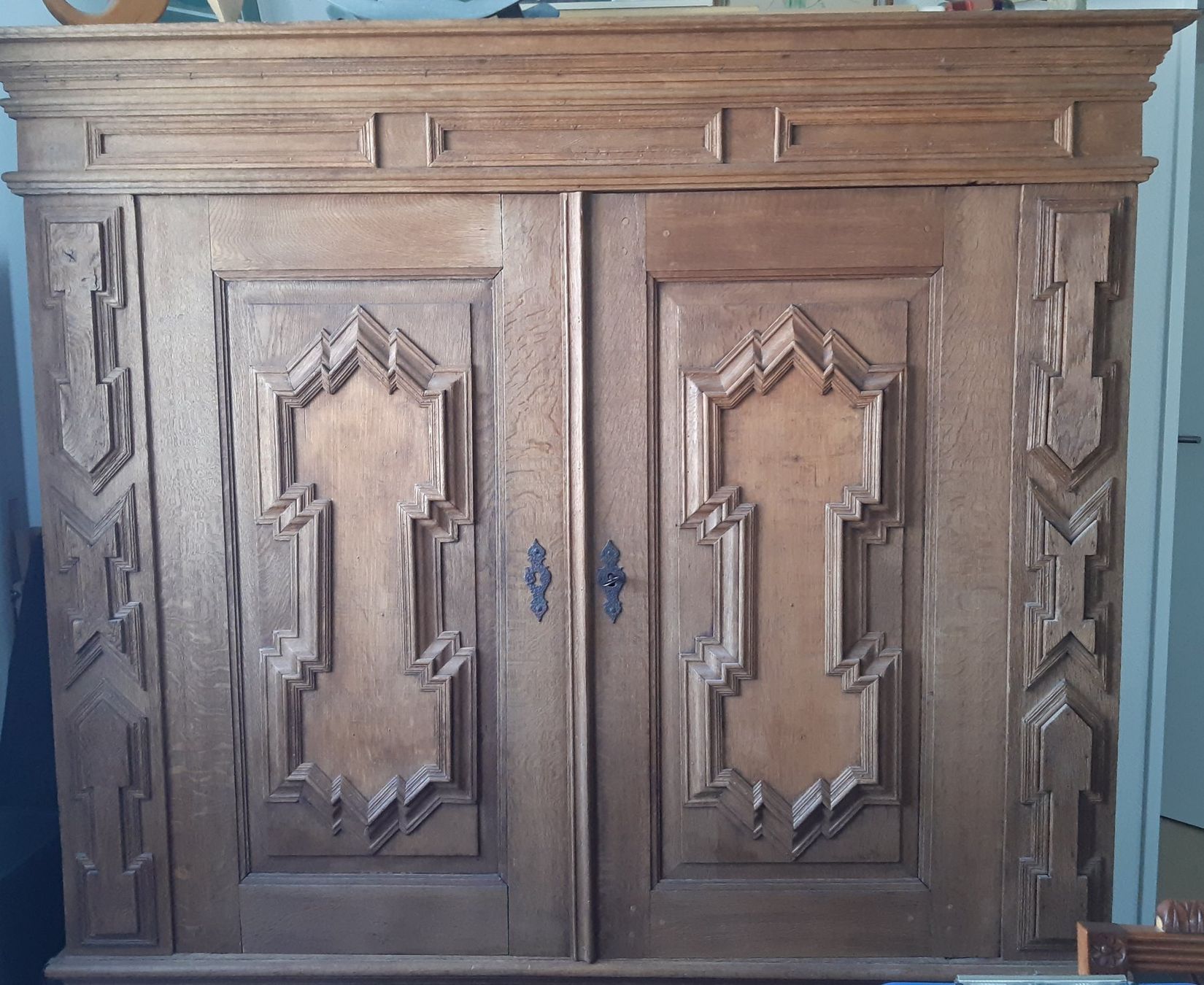 Armadi: Barockschrank – Usato da Gränichen venduto da pumpluenj 1