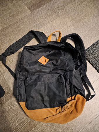 Tagesrucksack schwarz braun Textil gebraucht guter Zustand