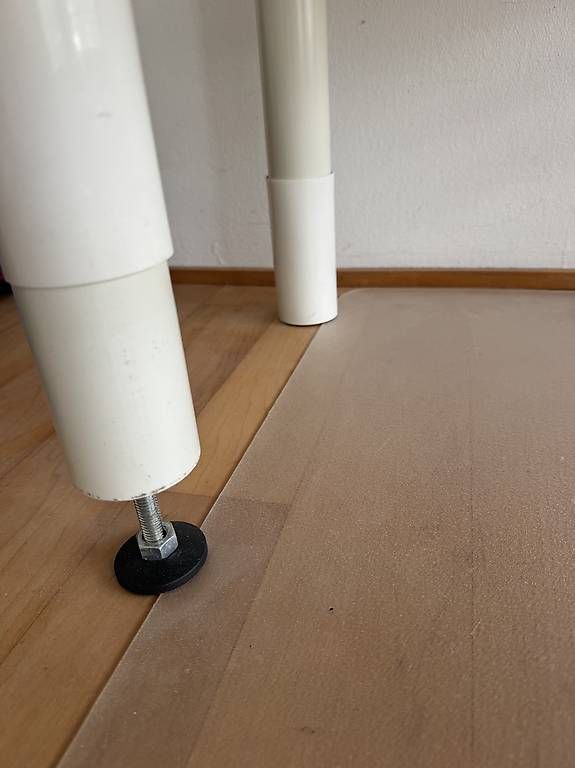 Bureaux: Schreibtisch – D'occasion à Gümligen par mic_y8m7 1