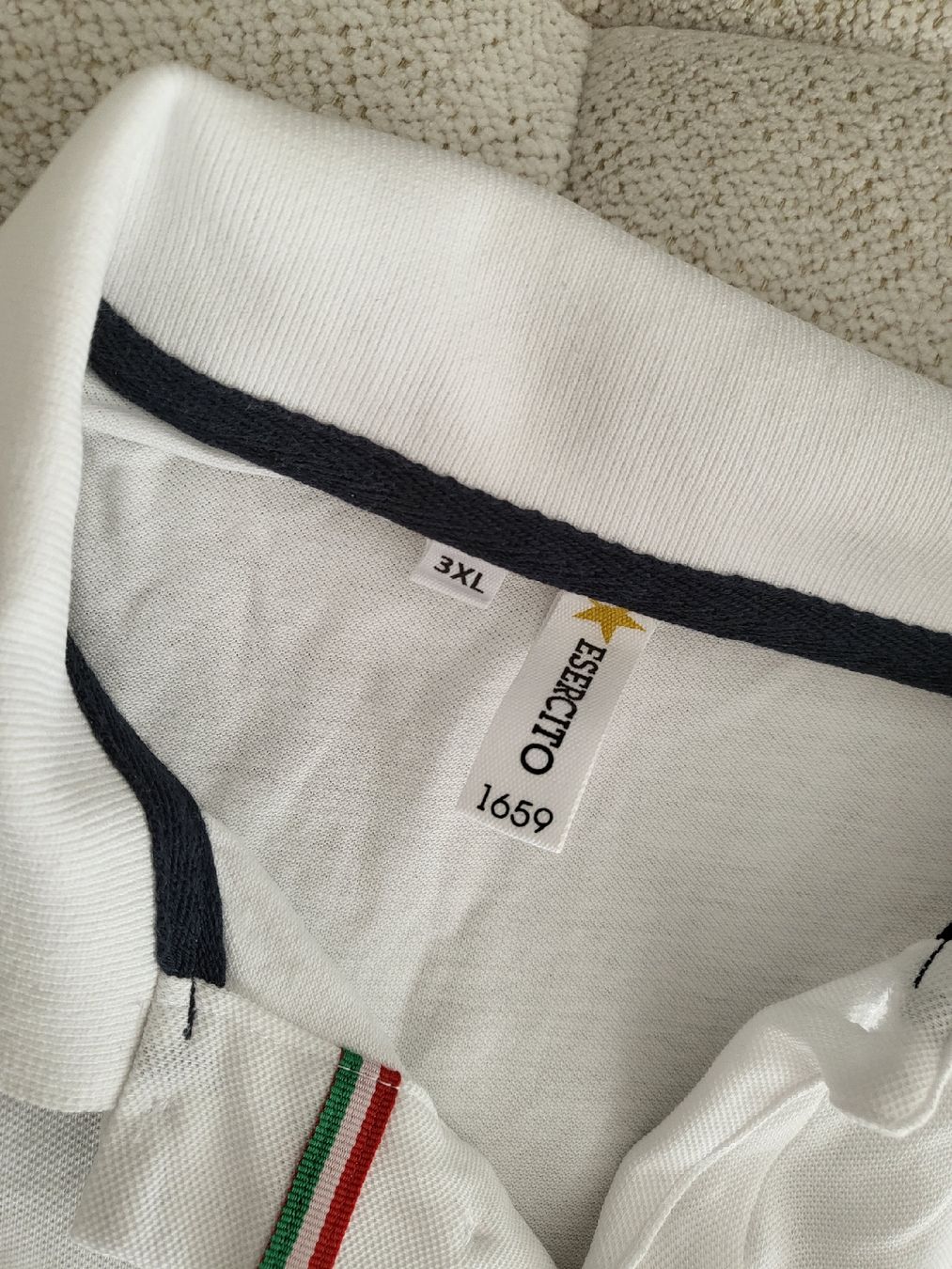 Polo-Shirts: Weisses Esercito Poloshirt, Grösse 3XL – Neu (gemäss Beschreibung) aus Bronschhofen von Vale_97 1