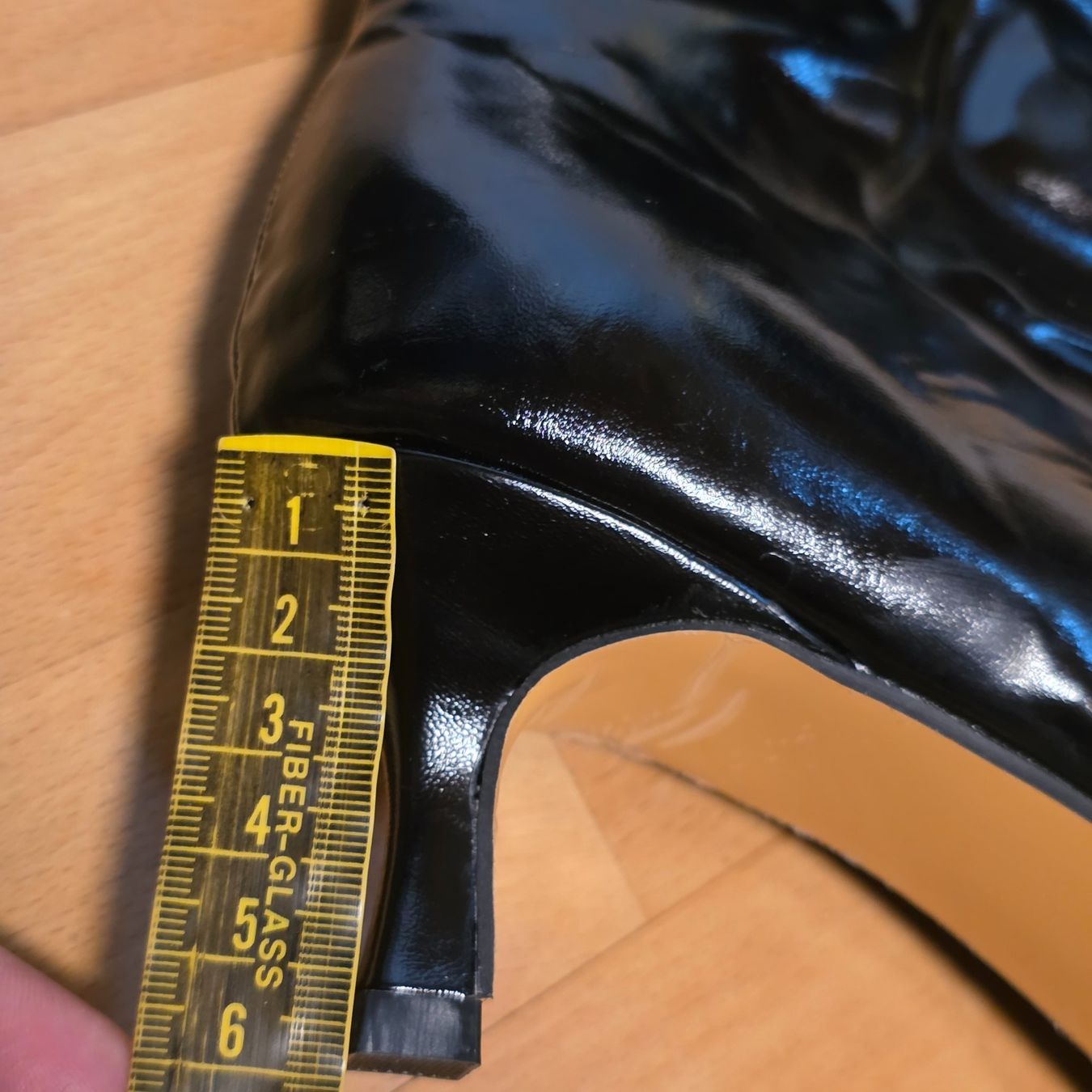 Scarpe da donna: Schwarze Lack Overknee Stiefel Gr. 40,5 – Nuovo e nell'imballaggio originale da Wald ZH venduto da CapLux 6