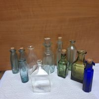 Versand möglich! Schnuslige, kleine Gütterli, Fläschchen