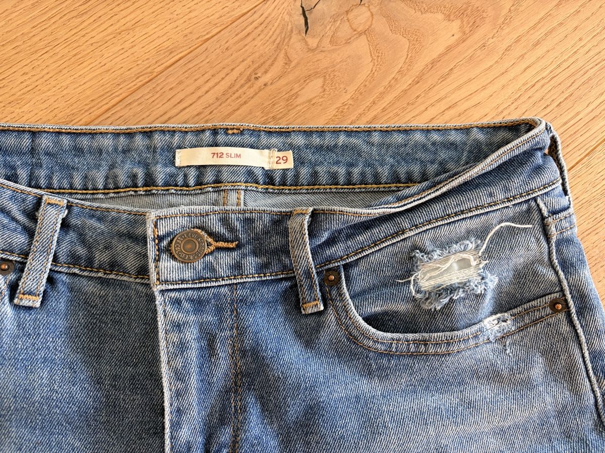Levi's Jeans: Levi's 712 Slim Jeans Blue Size 29 Super Condition – Neuf (Voir description) à Riehen par rejuwi 2