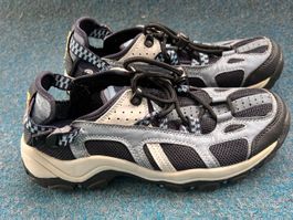 sportlicher Outdoorschuh