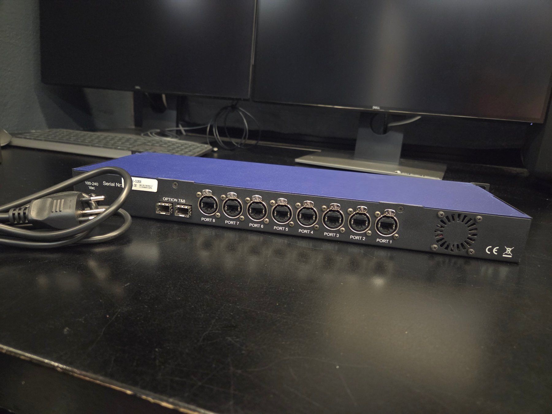 Lampes: DMX Node - ELC dmXLAN Node 8gb ( Nr. 2) – D'occasion à Zürich par Habegger_AG_HASTA 1