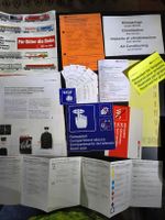 Div. Klebebilder, Dokumente und Broschüren gem. Fotos
