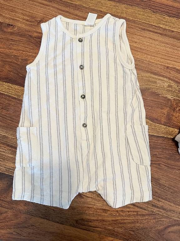 Lotti & Set di vestiti: Kleider Gr. 74 – Usato da Lätti venduto da Cerui