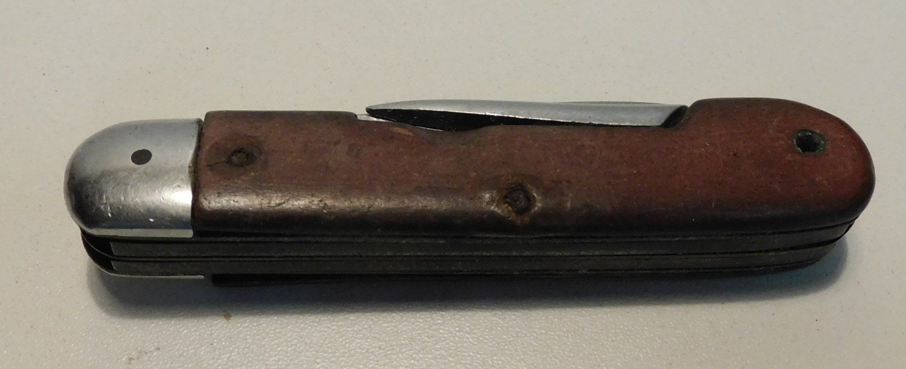 Coltelli tascabile: Sackmesser Holzgriff Campin Messer  9 cm – Usato da Sursee venduto da 76 7