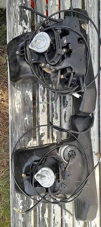 Sym Tutti pezzi di ricambio per scooter: Sym Mio 100 serbatoio – Usato da Savosa venduto da VIR66. 2