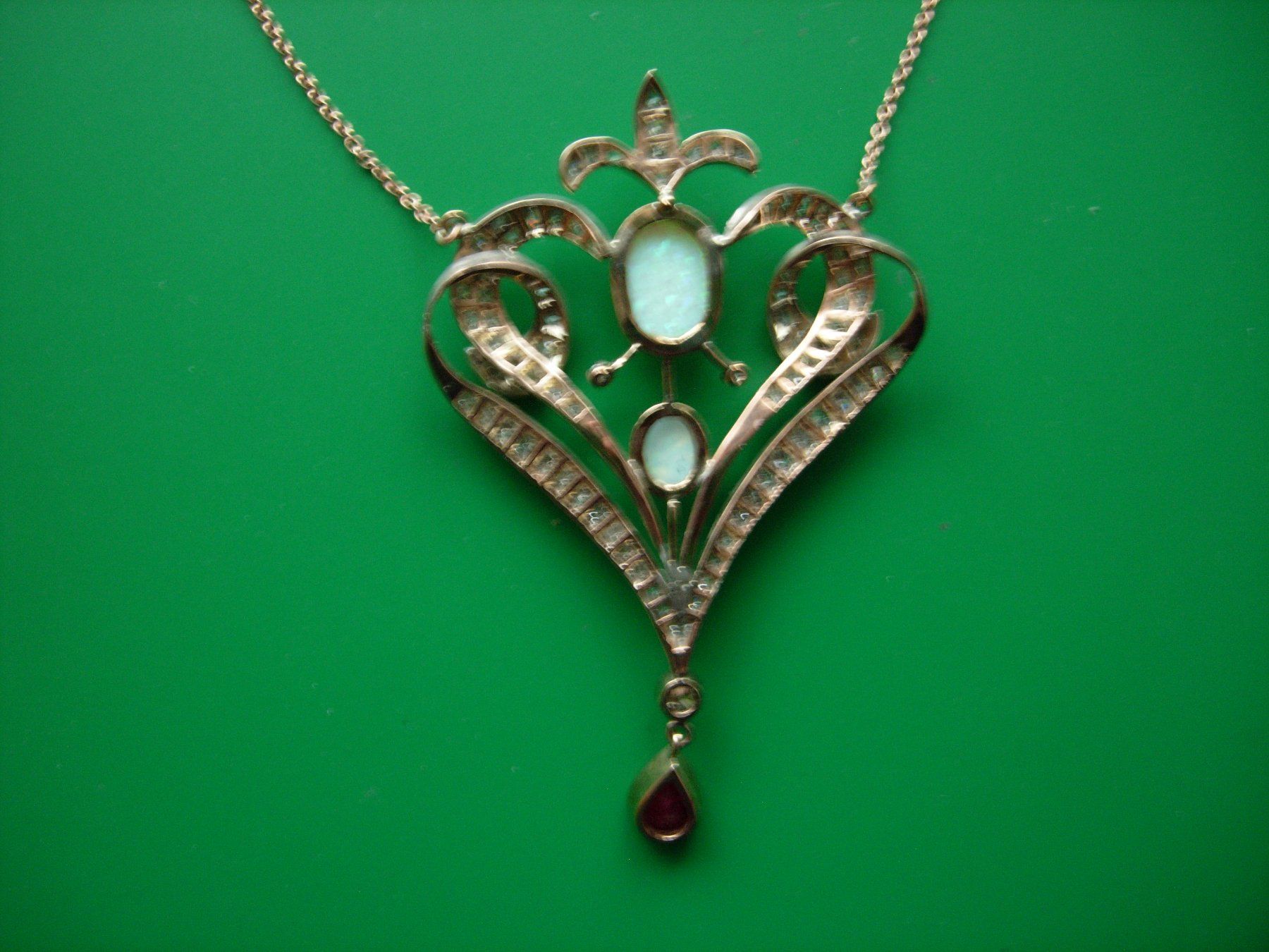 Ciondoli: Jugendstil-Anhänger,14 K.Gold – Usato da Luzern venduto da Lucernauno 1