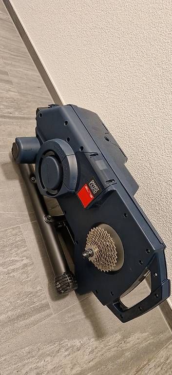 Sonstiges zum Lager & Transport: Rollentrianer zu verkaufen  – Gebraucht aus Rickenbach SZ von man_np9p 1