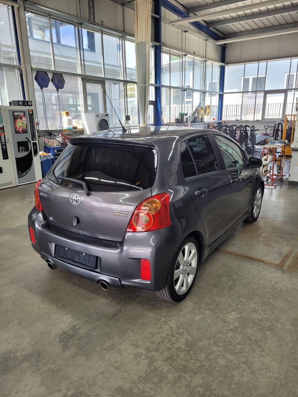 Toyota Automobili: Toyota Yaris 1.8 TS Kompressor – Usato da Luzern venduto da kili_s90 3