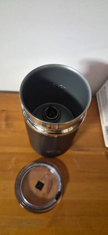 Macchine per caffè & Macchine per espresso: Nespresso  – Nuovo e nell'imballaggio originale da Bouveret venduto da lagartha 2
